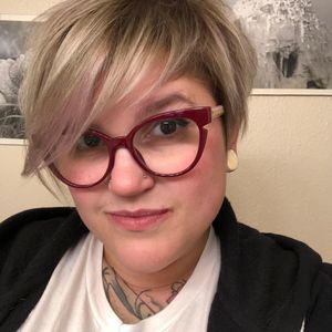 Meet your Posher, Nikki